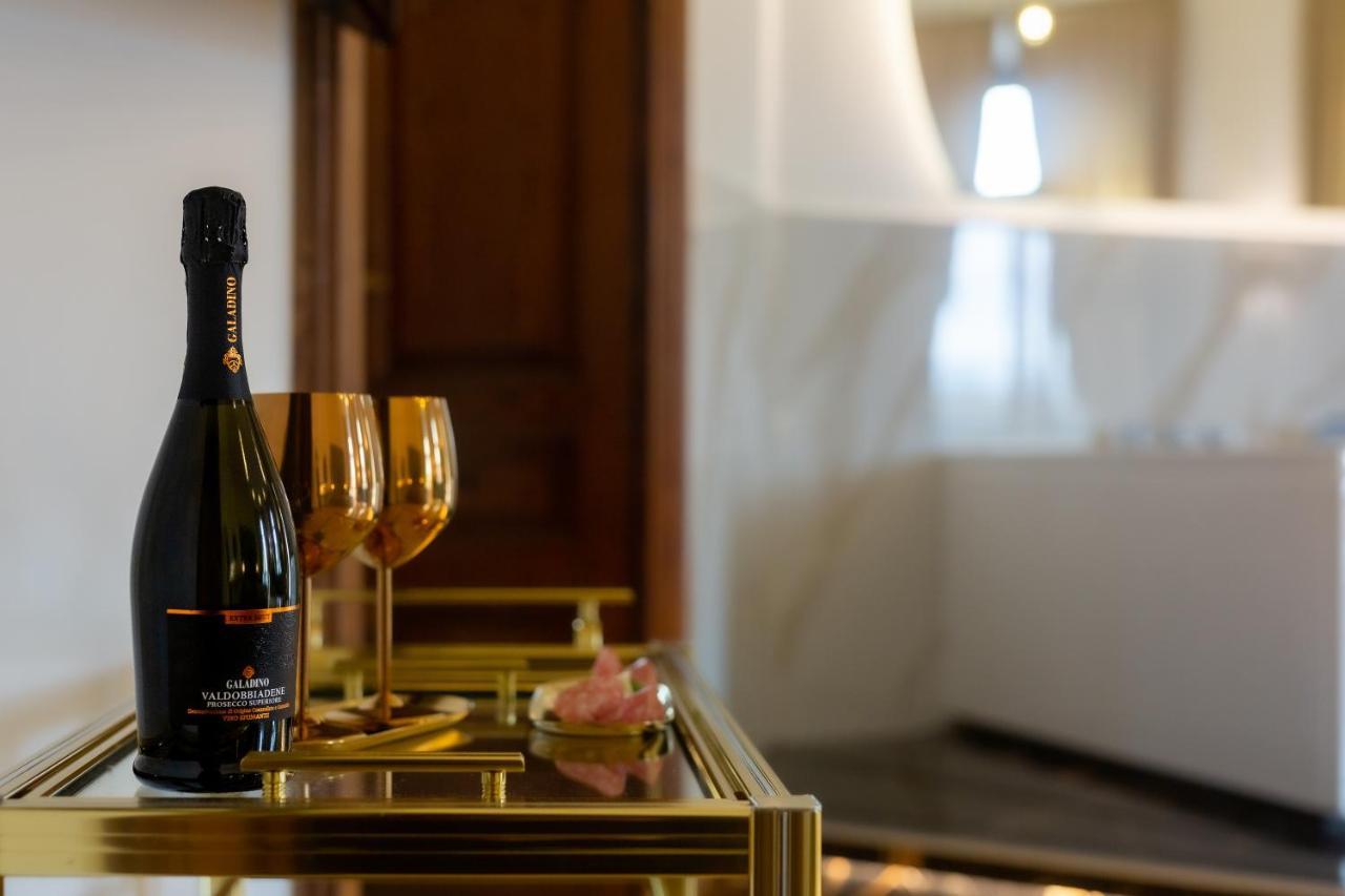 La Lepre Felice-Bovio Hotel Napoli Ngoại thất bức ảnh